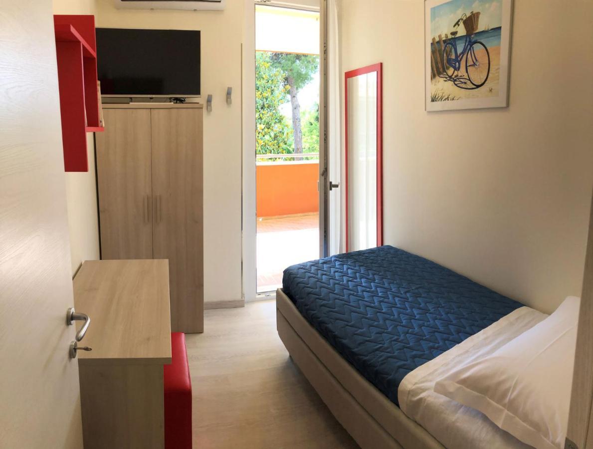 Residenza Verdemare Misano Adriatico Exterior foto